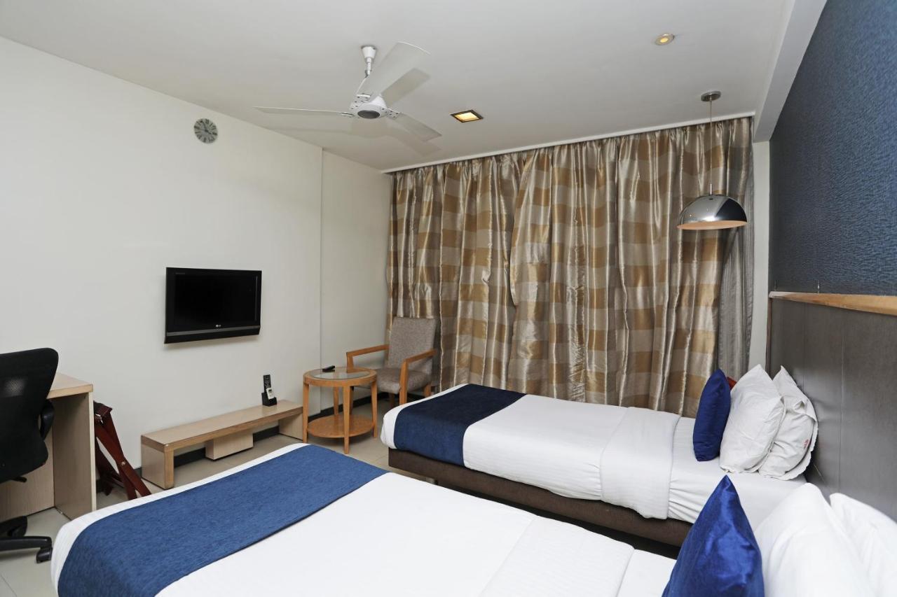 The Sirona Hotel Pune Exterior foto